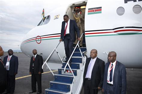 How many planes does Kenya have?
