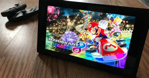 How many players can play Mario Kart Switch?