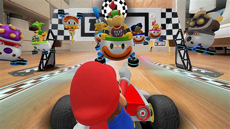 How many players can you have in Mario Kart live?