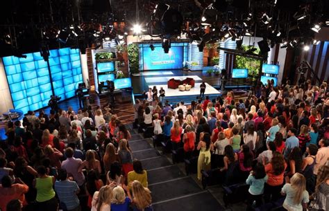 How many seats are in the Ellen show?