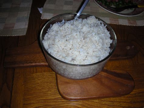 How many serving is 2 cups of rice?