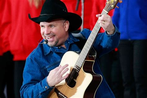 How many songs does Garth have?