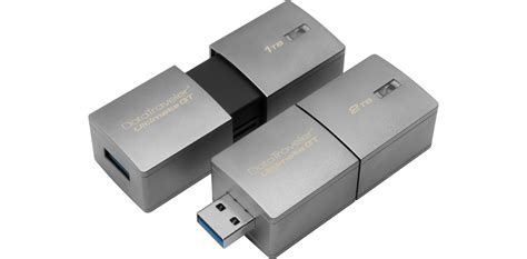 How much can a 2TB flash drive hold?