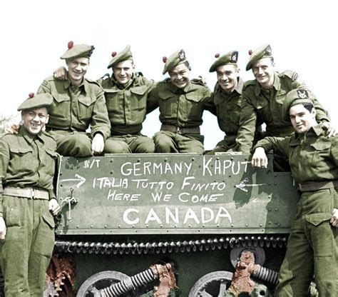How much did Canadian soldiers get paid in ww2?