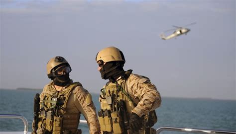 How much do Navy SEALs get paid?