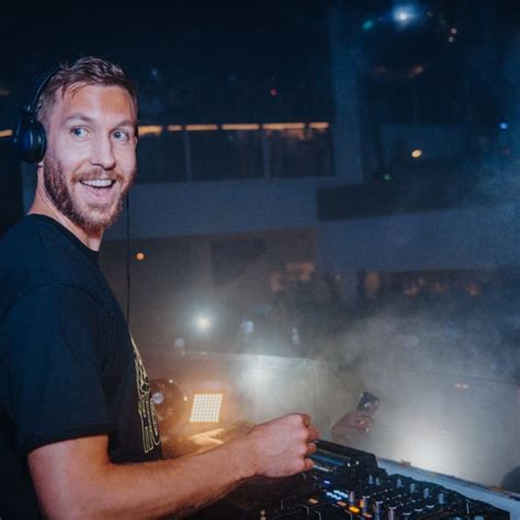 How much does Calvin Harris charge per show?