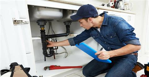 How much does a journeyman plumber make in California?