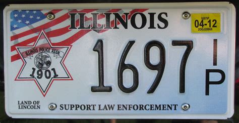 How much does it cost to transfer plates in Illinois?