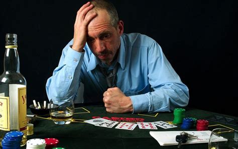 How much does the average gambler lose?