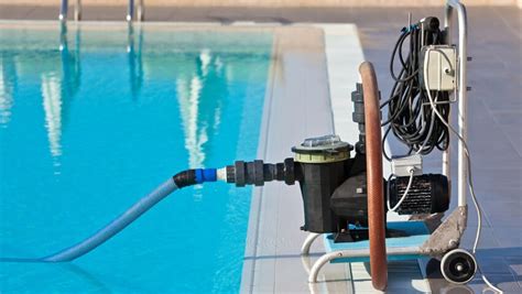 How much electricity does a swimming pool pump use?