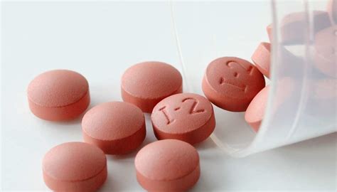 How much ibuprofen does it take to cause bleeding?