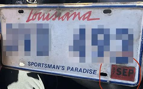 How much is a ticket for expired plates in Texas?