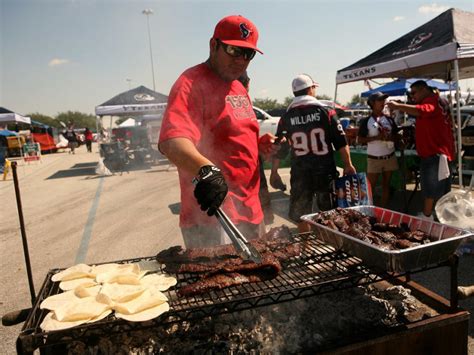 How much is it to tailgate at a Texans game?