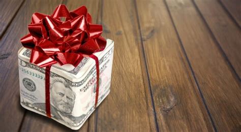 How much money can a person receive as a gift without being taxed in USA?