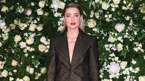How much money does Amber Heard make?