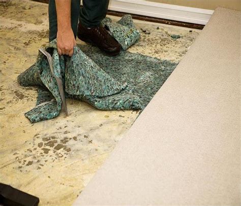 How much water will ruin carpet?