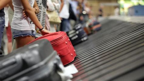 How often does lost luggage get returned?