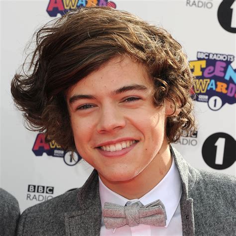How old is Harry style?