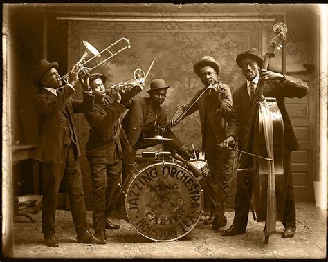 How popular was jazz in the 20s?