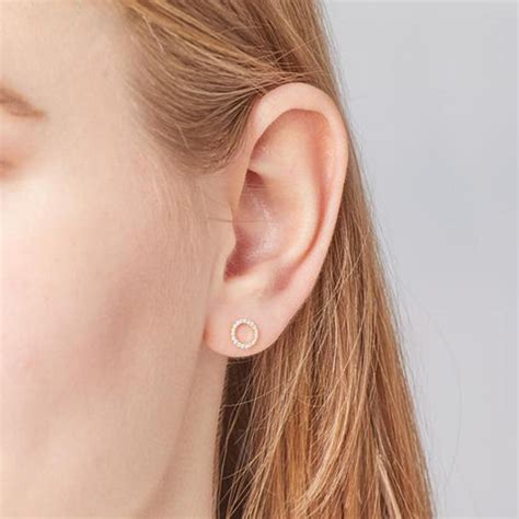 How quickly will earring holes close?