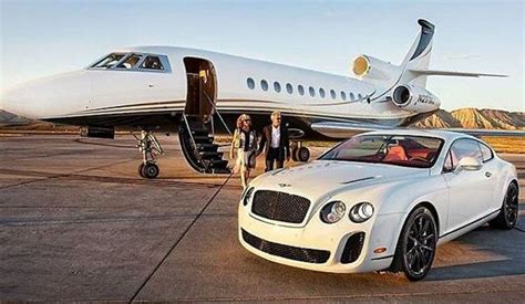 How rich are people who fly private?