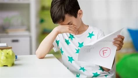 How should parents react to bad grades?