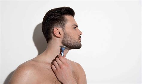 How should your neck beard look?