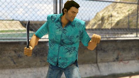 How tall is Tommy Vercetti?
