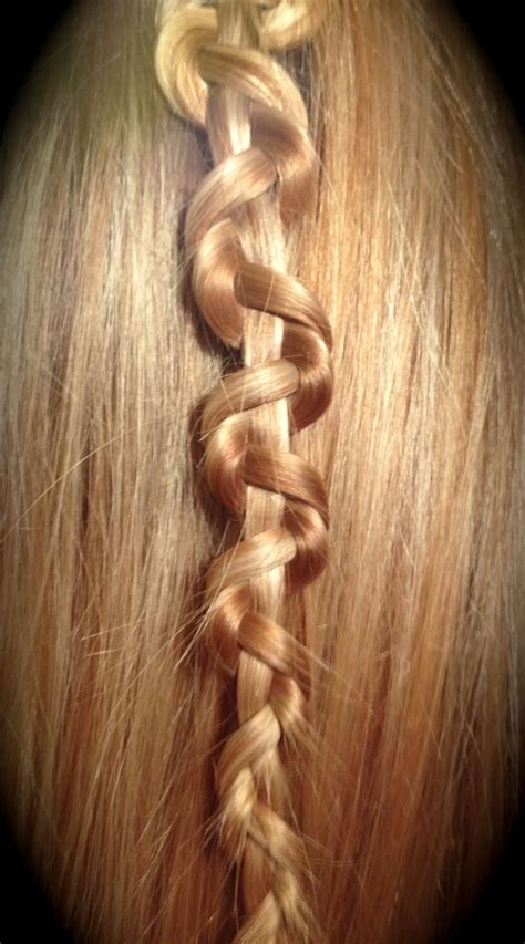 How to do a snake braid?