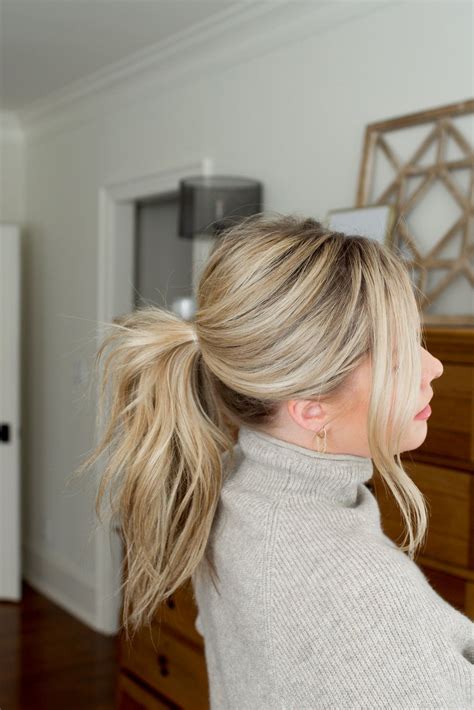 How to do a textured ponytail?