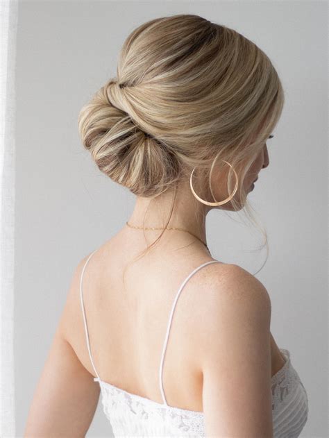 How to do easy updos?