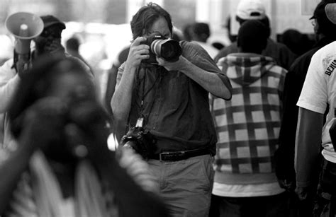 How to do photojournalism?
