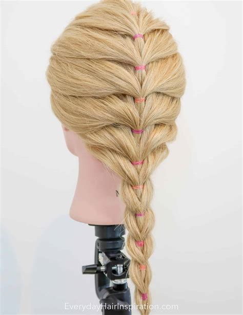 How to make a fake French twist?