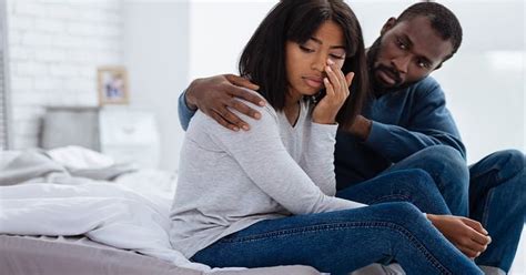 How to support your partner when they are struggling emotionally?