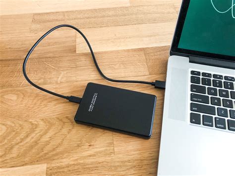 How to use external hard drive?