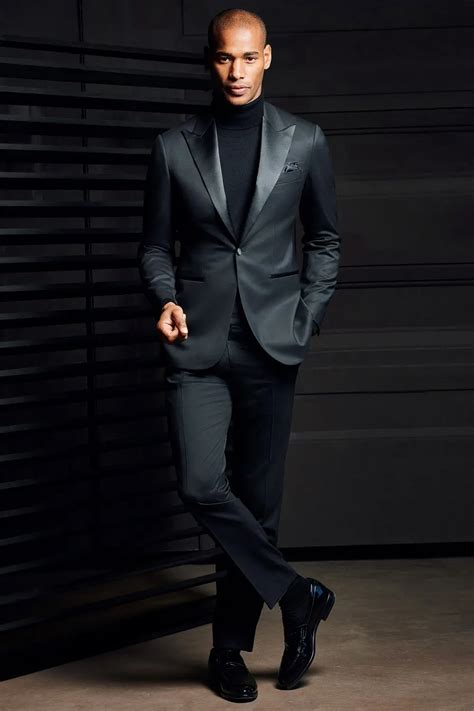 How to wear black as a guy?