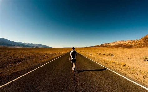 How would you describe a lonely road?
