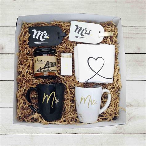 Is $100 enough for a wedding gift from a couple?