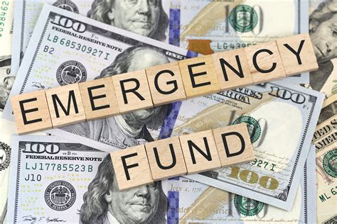 Is $2000 a good emergency fund?