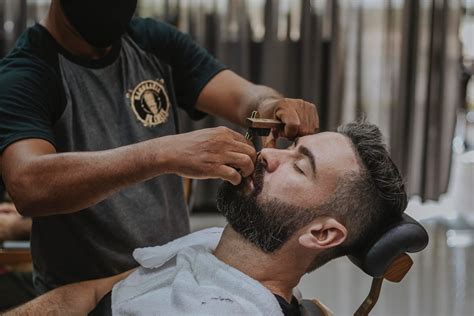 Is $5 a good tip at a barbershop?