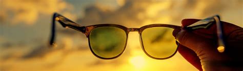 Is 100% UV protection as good as polarized?