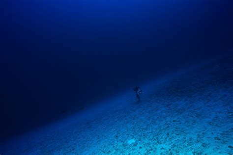 Is 100 meters deep?