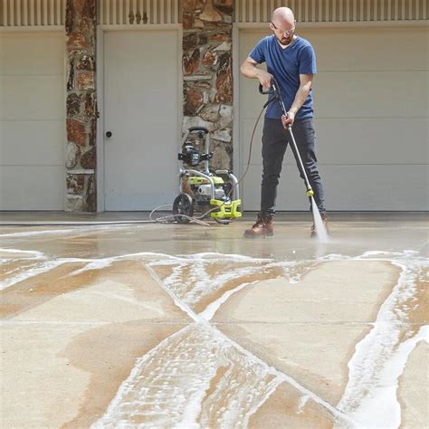 Is 2000 psi enough to clean concrete?