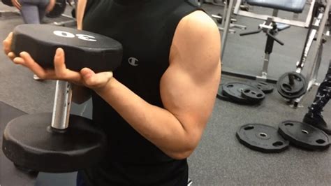 Is 20kg bicep curl good for 14 year old?