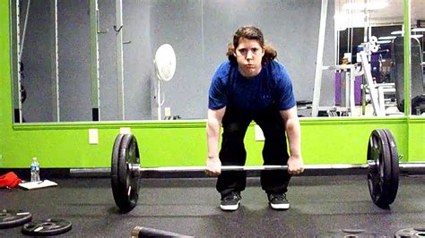 Is 225 deadlift good for a 14 year old?