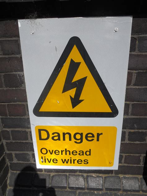 Is 25000 volts lethal?