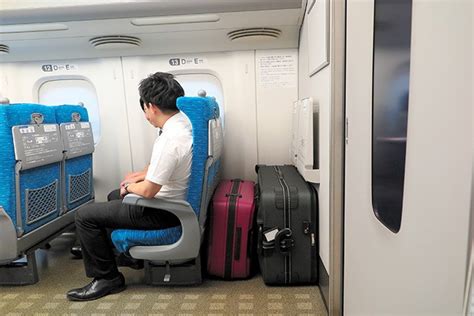Is 28 inch luggage allowed on Shinkansen?