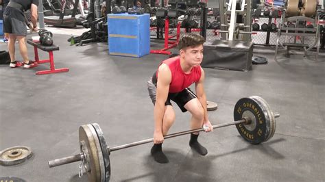 Is 315 deadlift good for a 14 year old?
