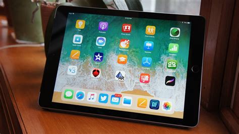 Is 32GB iPad good for school?