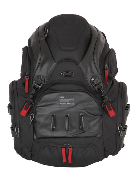 Is 35L a big backpack?